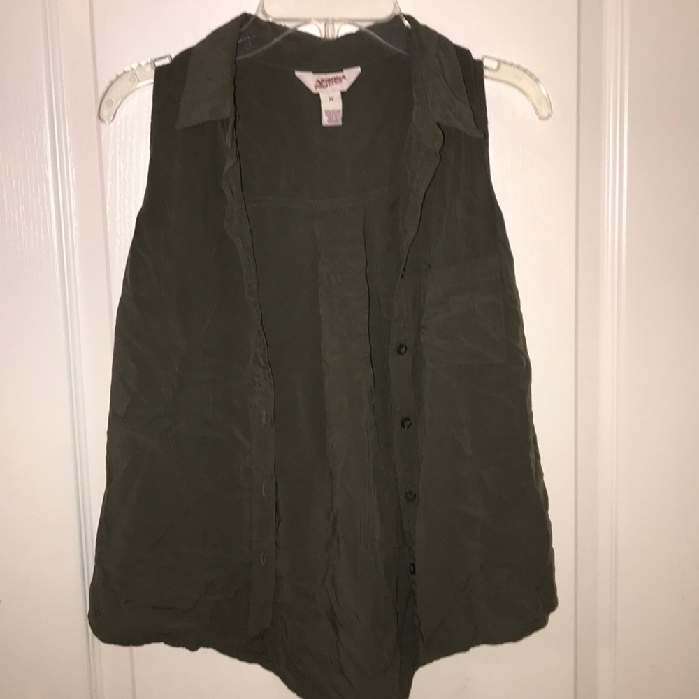 Arizona jeans button up blouse!